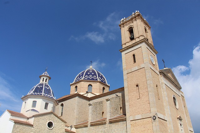 Combien de kilomètres compte la Costa Blanca