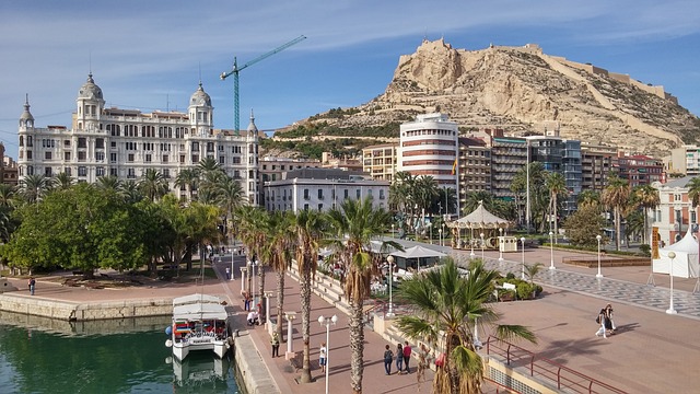 Comment est Alicante en été?