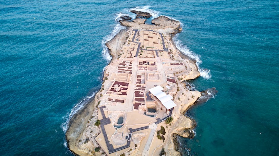À quelle distance se trouve Altea de Valencia ?