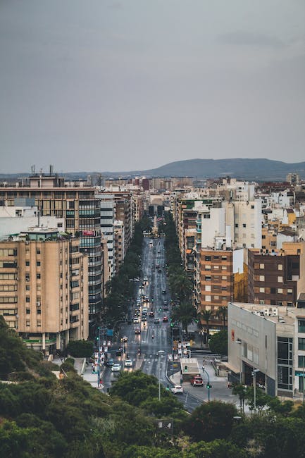Combien de temps prend le train d'Alicante à Benidorm?