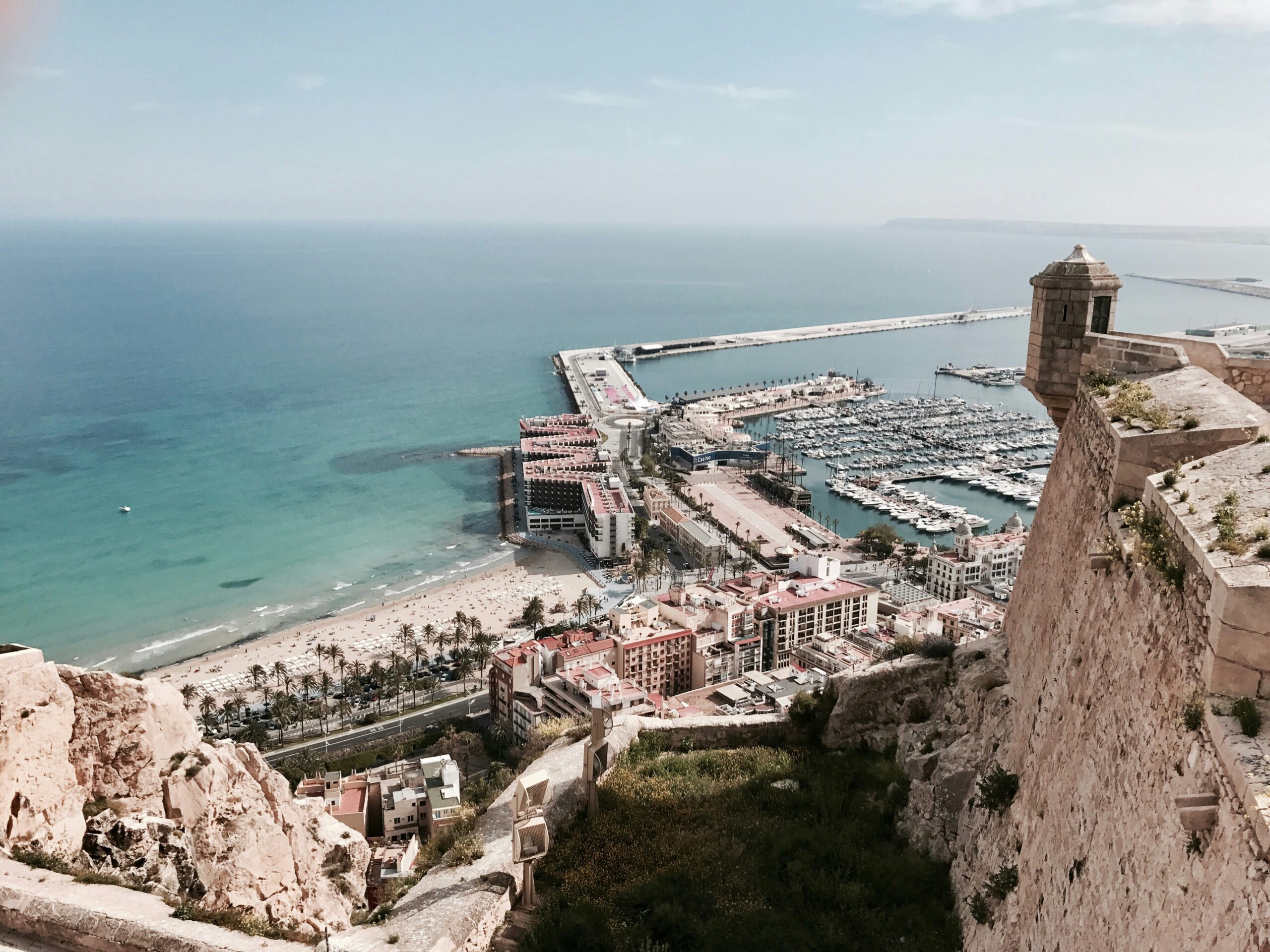 Où pleut-il le plus à Alicante?